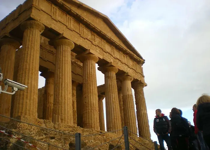 Vigata House Apartman Porto Empedocle